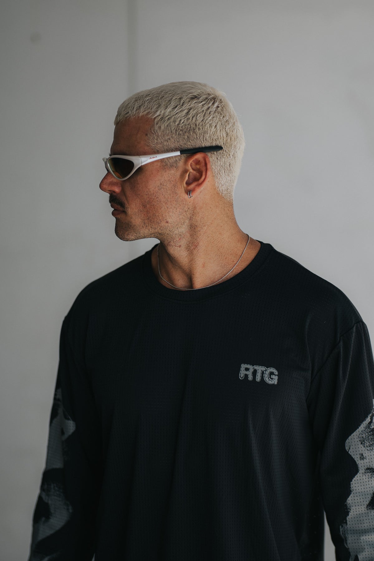 RACE THE GLOBE X SWEETFEET LONG SLEEVE