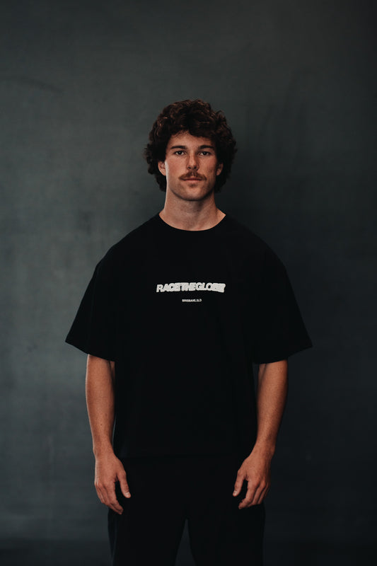 RACE THE GLOBE OFFICIAL TEE