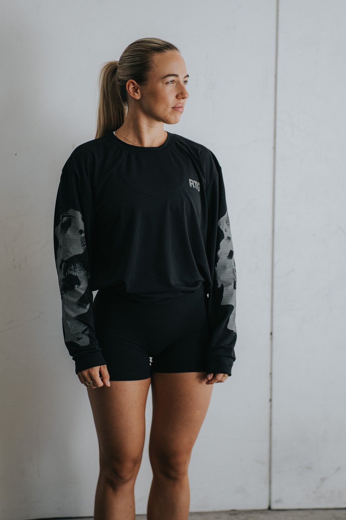 RACE THE GLOBE X SWEETFEET LONG SLEEVE